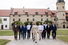 Umělecká svatební fotografie v areálu zámku Libouchec.