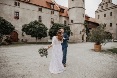 Novomanželé na zámku Libouchec - severní Čechy