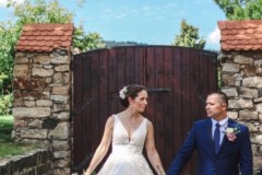 Svatební portrét v severních Čechách na renesančním zámku Libouchec.