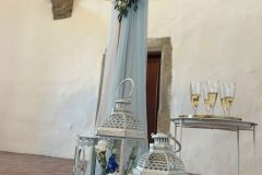 Dekorace v svatebním sále na zámku.