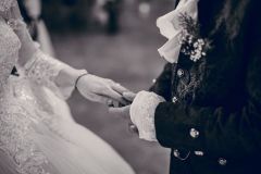 Výměna prstenů v interiéru Zámku Libouchec.