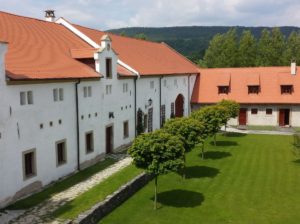 Nádvoří zámku